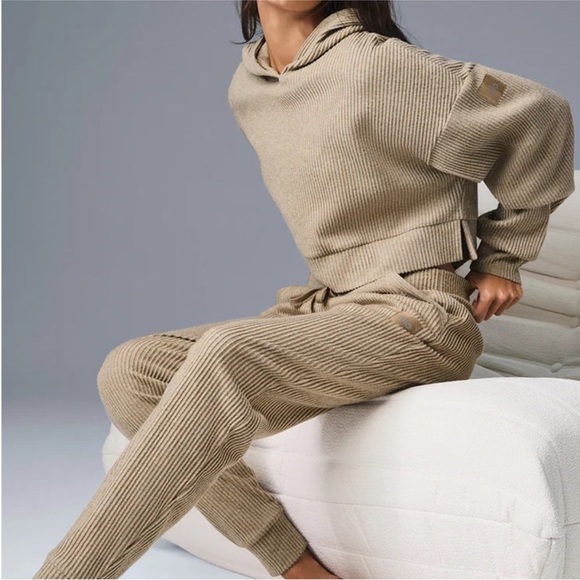 ALO Yoga Pants - ALO Yoga Beige Ribbed Knit Lounge Set